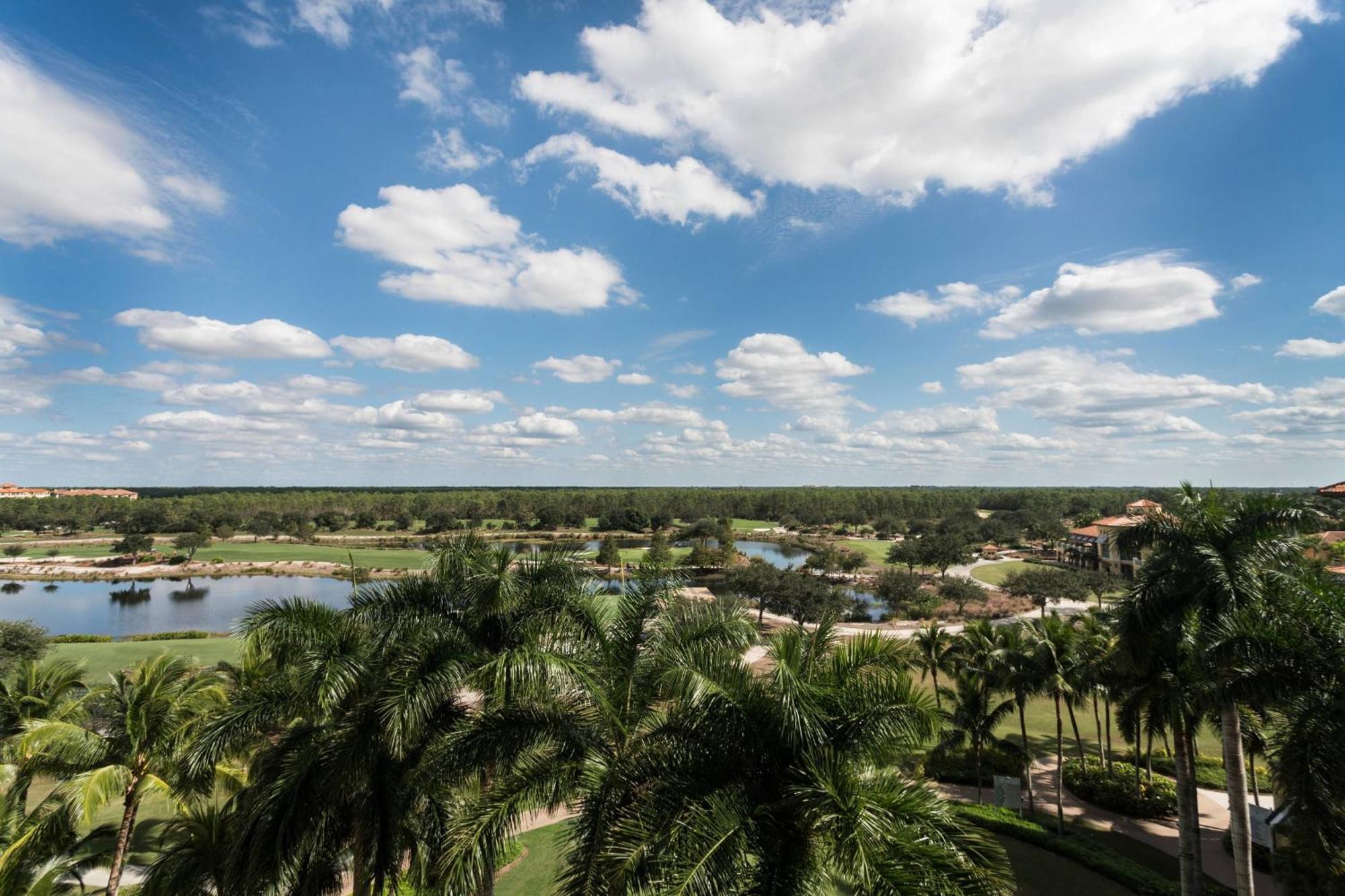 The Ritz-Carlton Naples, Tiburon Hotell Exteriör bild