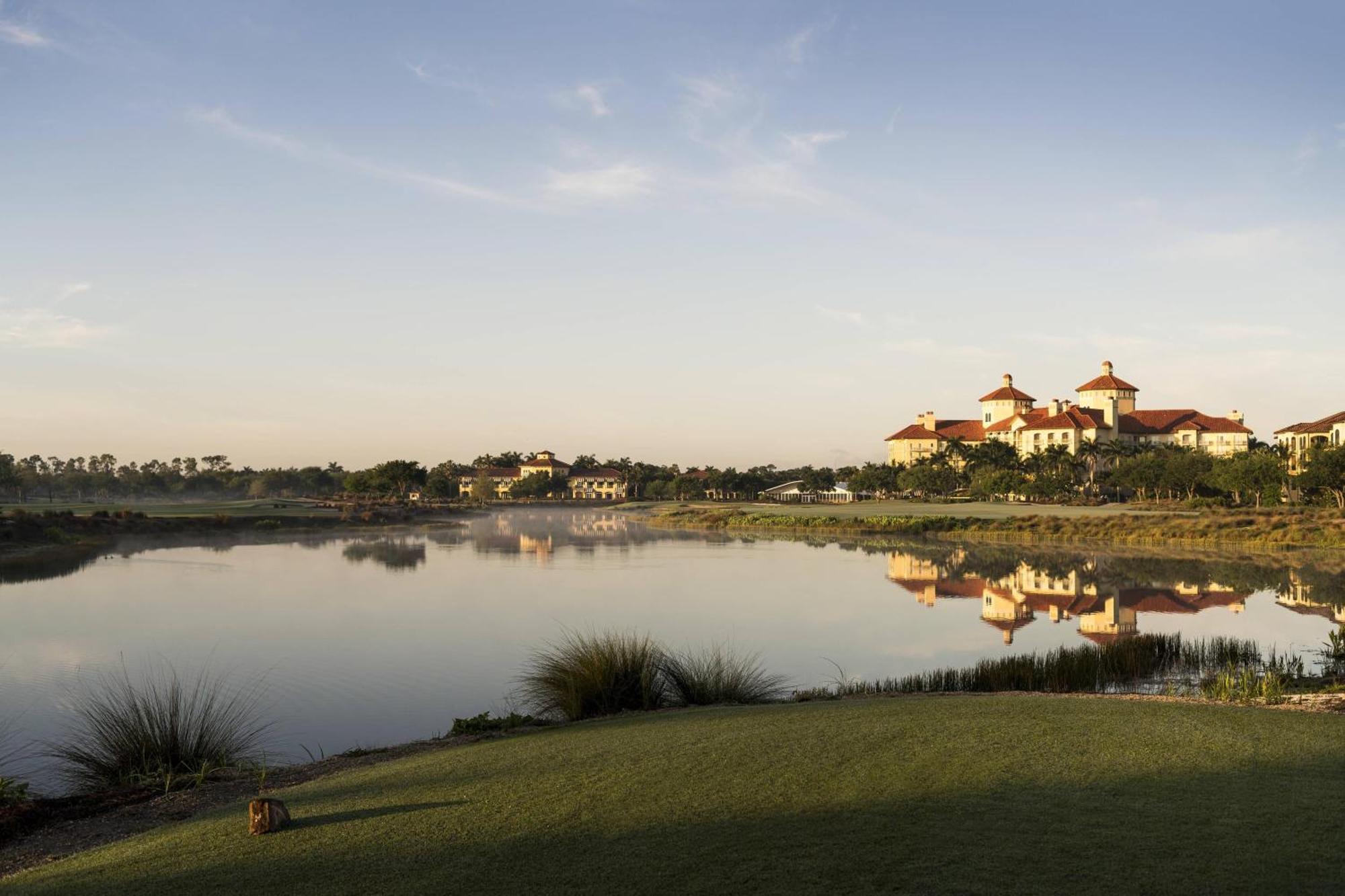 The Ritz-Carlton Naples, Tiburon Hotell Exteriör bild